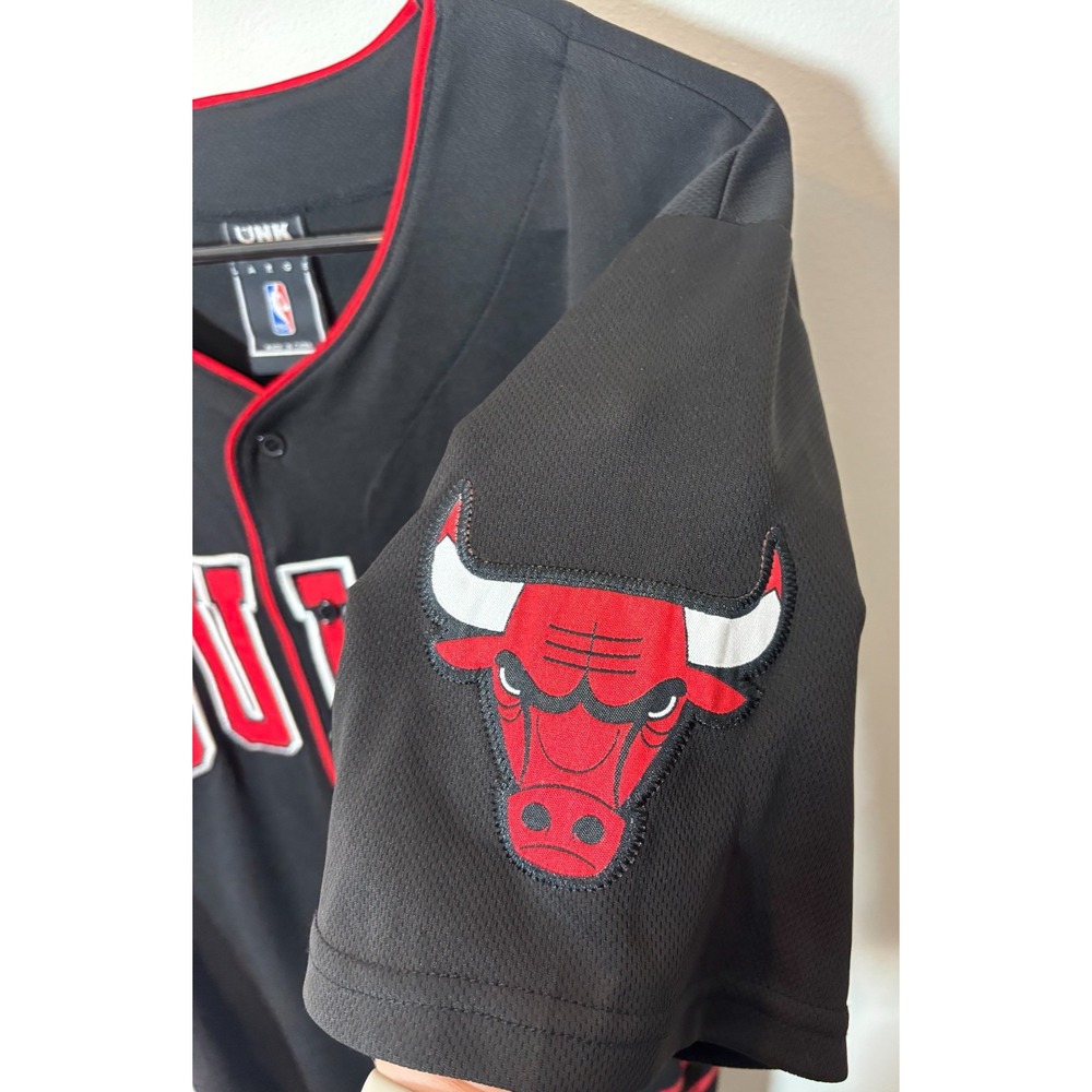 UNK Men's Size Large Chicago Bulls Baseball-Style Jersey Buttons - Picture 6 of 7